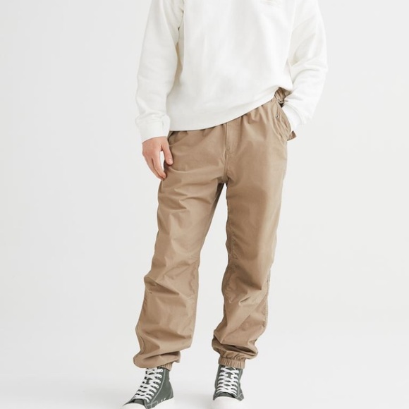 H&M Other - H&M Relaxed Fit Cargo Joggers